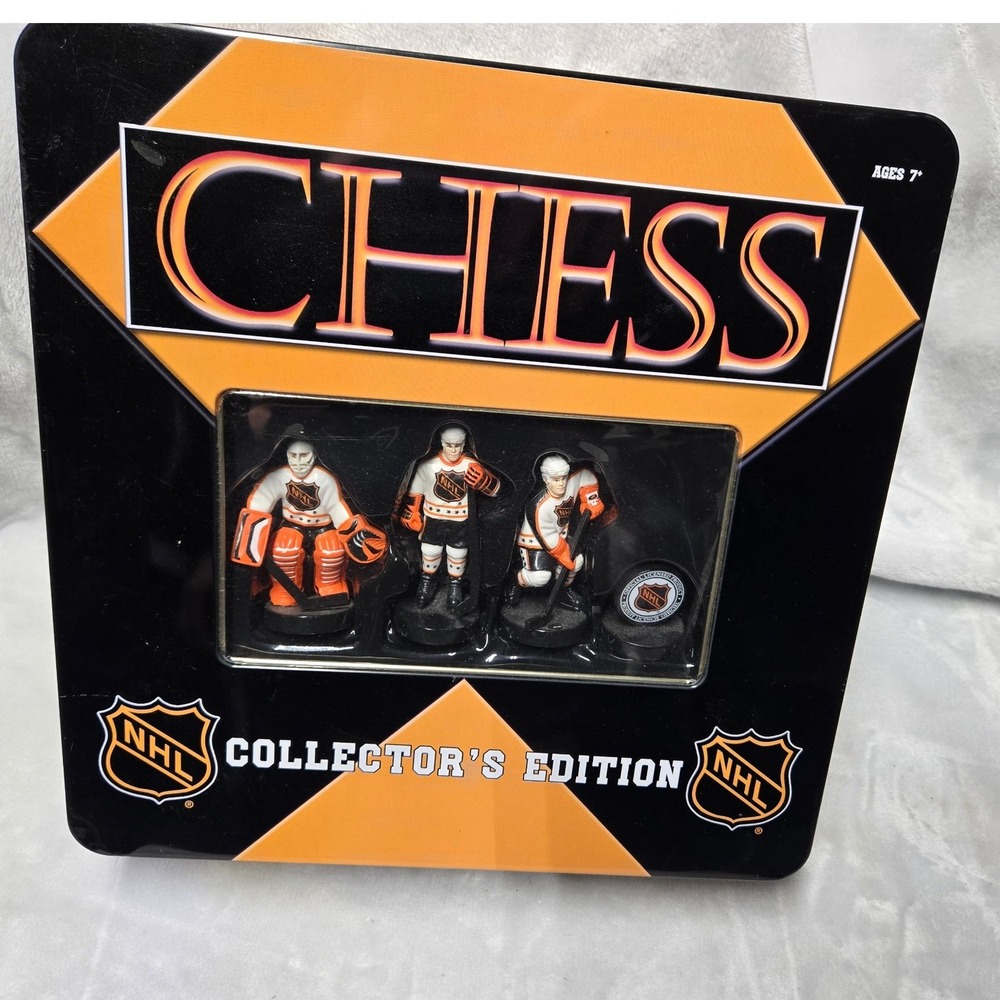 Vintage NHL Collector's Edition Chess Set Complete w/ Tin Case Board USAopoly
